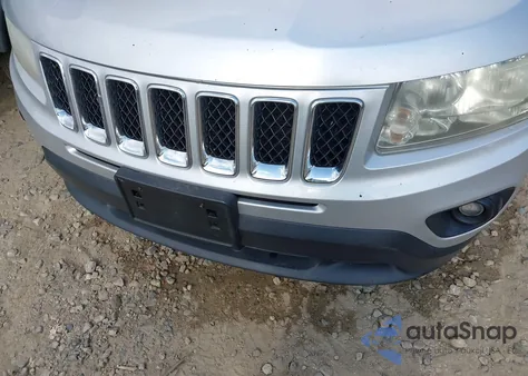 2013 Jeep Compass Sport из США, поврежденный, VIN 1C4NJDBB5DD245402